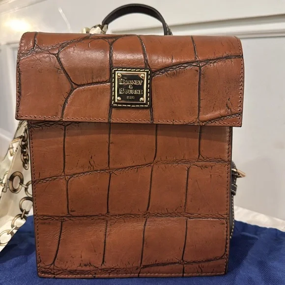 Dooney & Bourke Bag Denison Leather Croco Flap Brown Croc-Embossed Backback - Picture 4 of 17